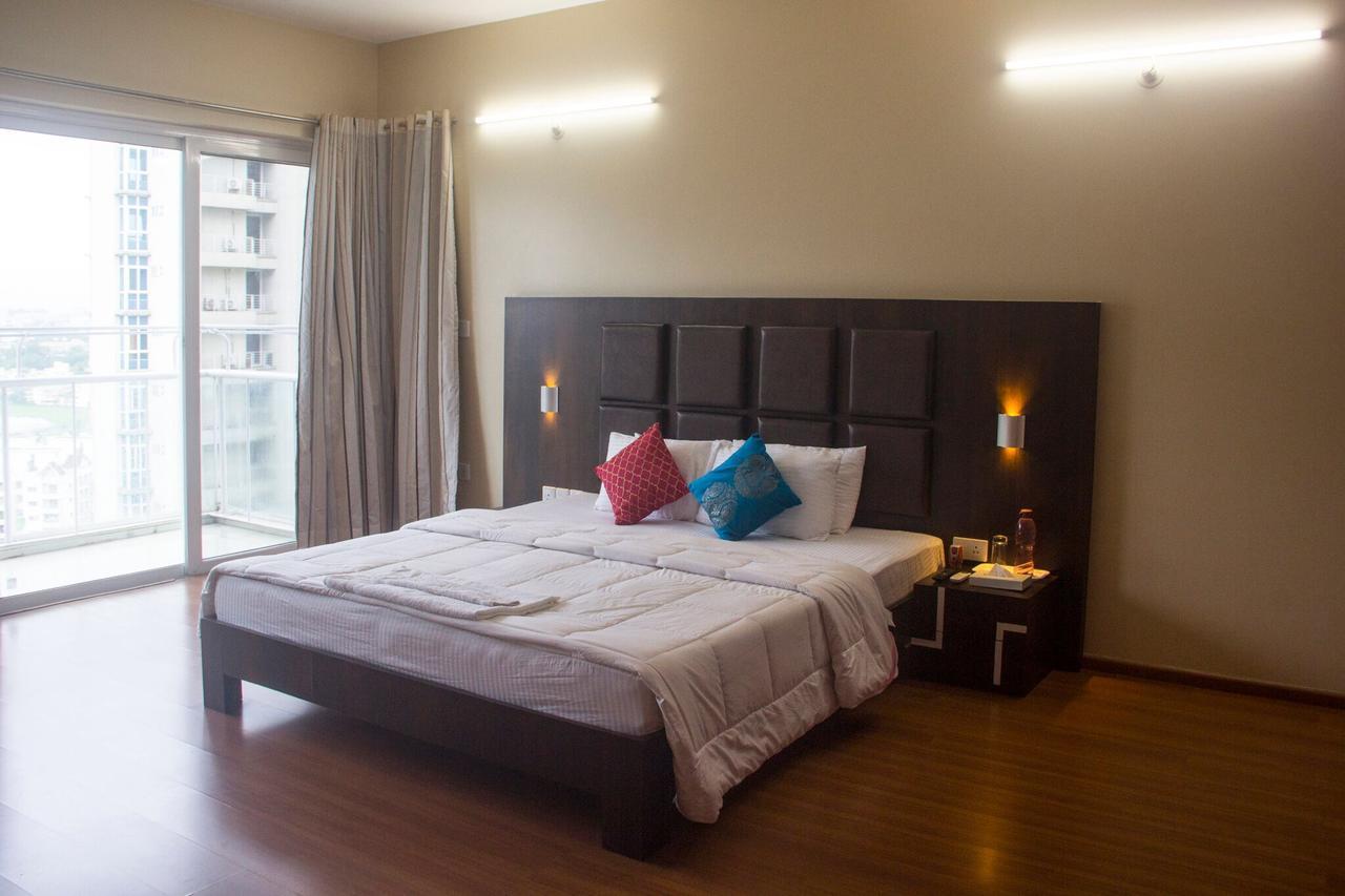 Amanora Park Town Bed & Breakfast Pune Exterior photo