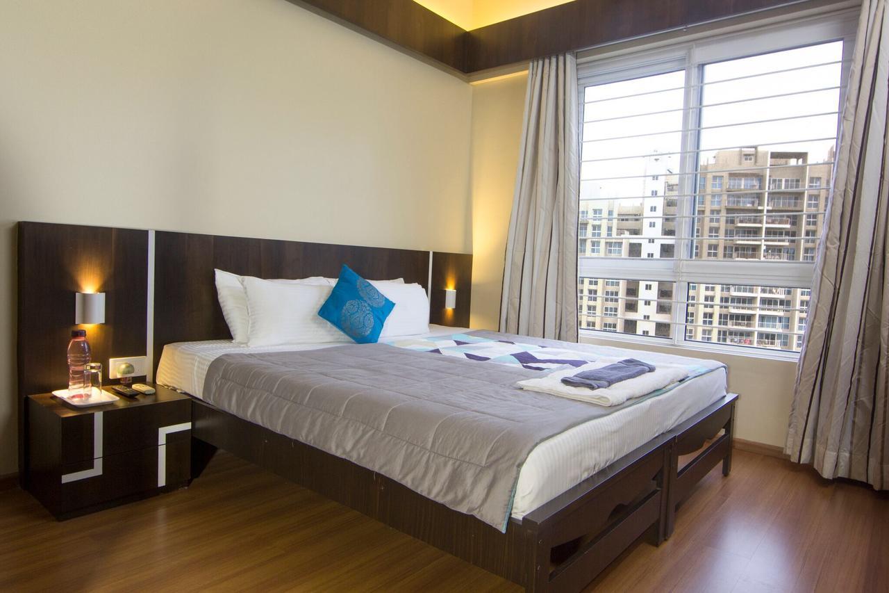 Amanora Park Town Bed & Breakfast Pune Exterior photo