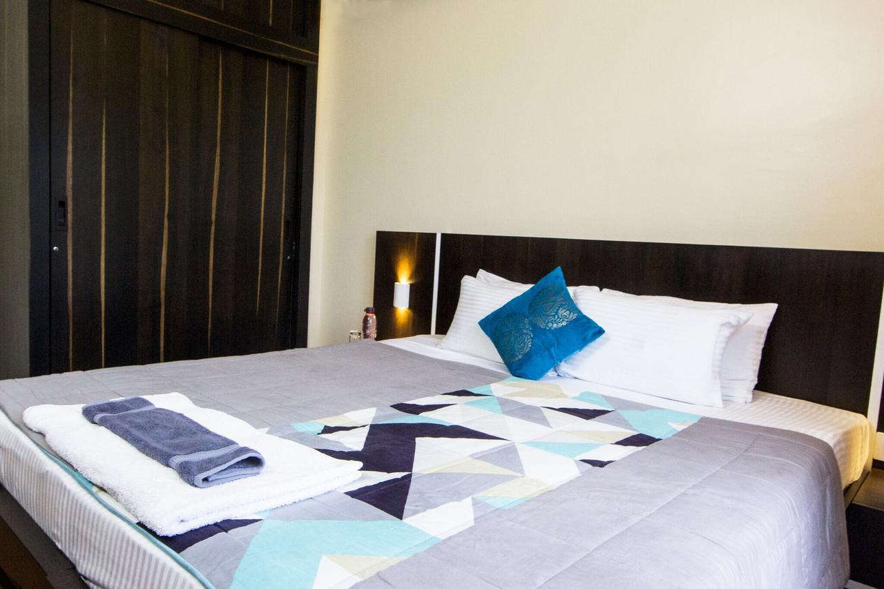 Amanora Park Town Bed & Breakfast Pune Exterior photo
